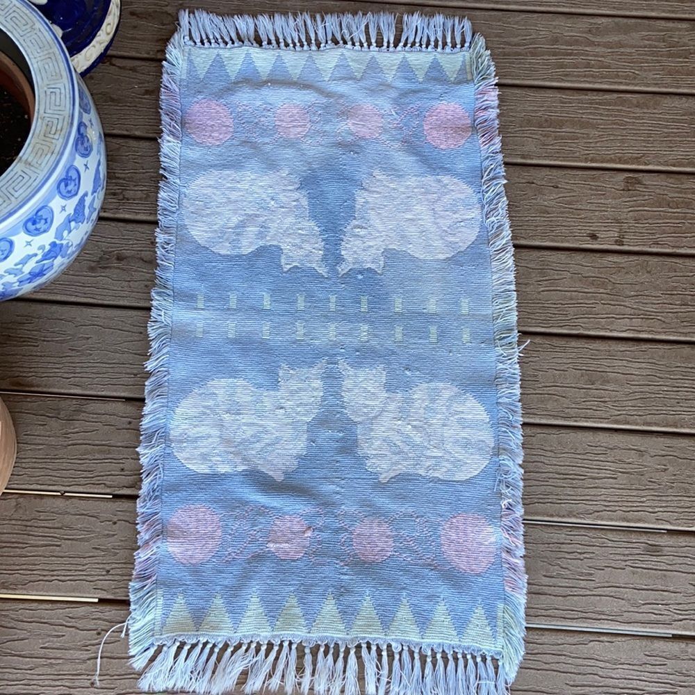 Vintage Baht Mat